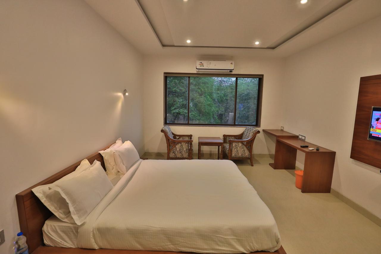 Hotel Tania Searock 다만 외부 사진